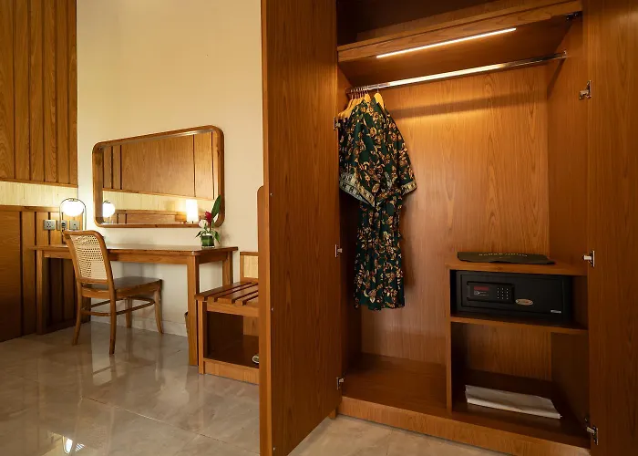 Sarva & Hotel 5*